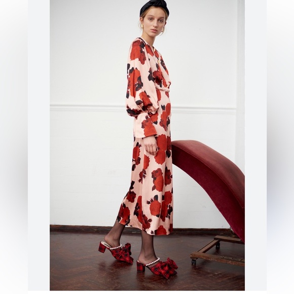 Mother of Pearl Dresses & Skirts - Mother of Pearl Jenna Floral Print Satin Midi Dress in Blush